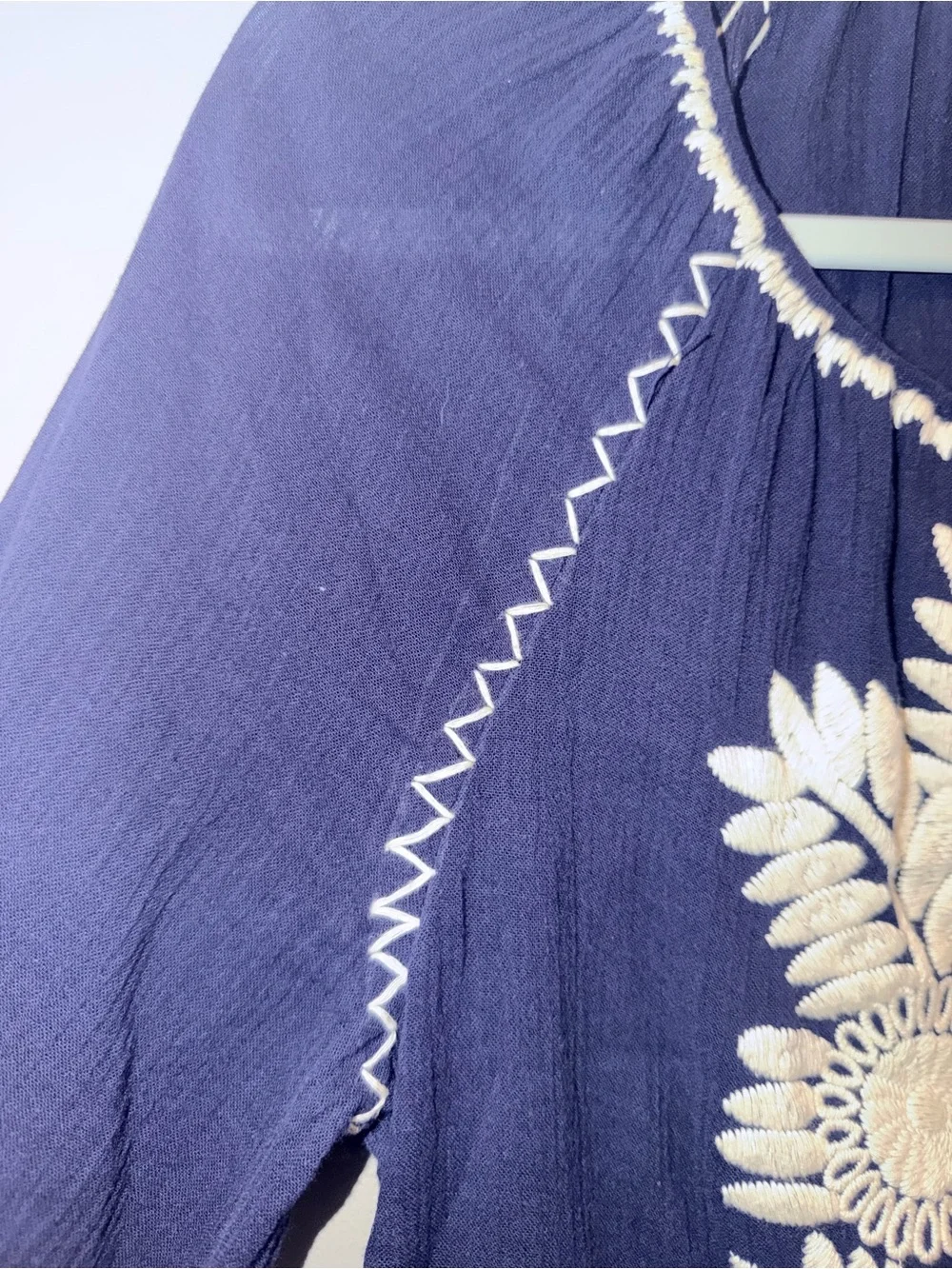 Tory Burch 100% cotton Navy Tunic Top with White Floral Embroidery boho luxury